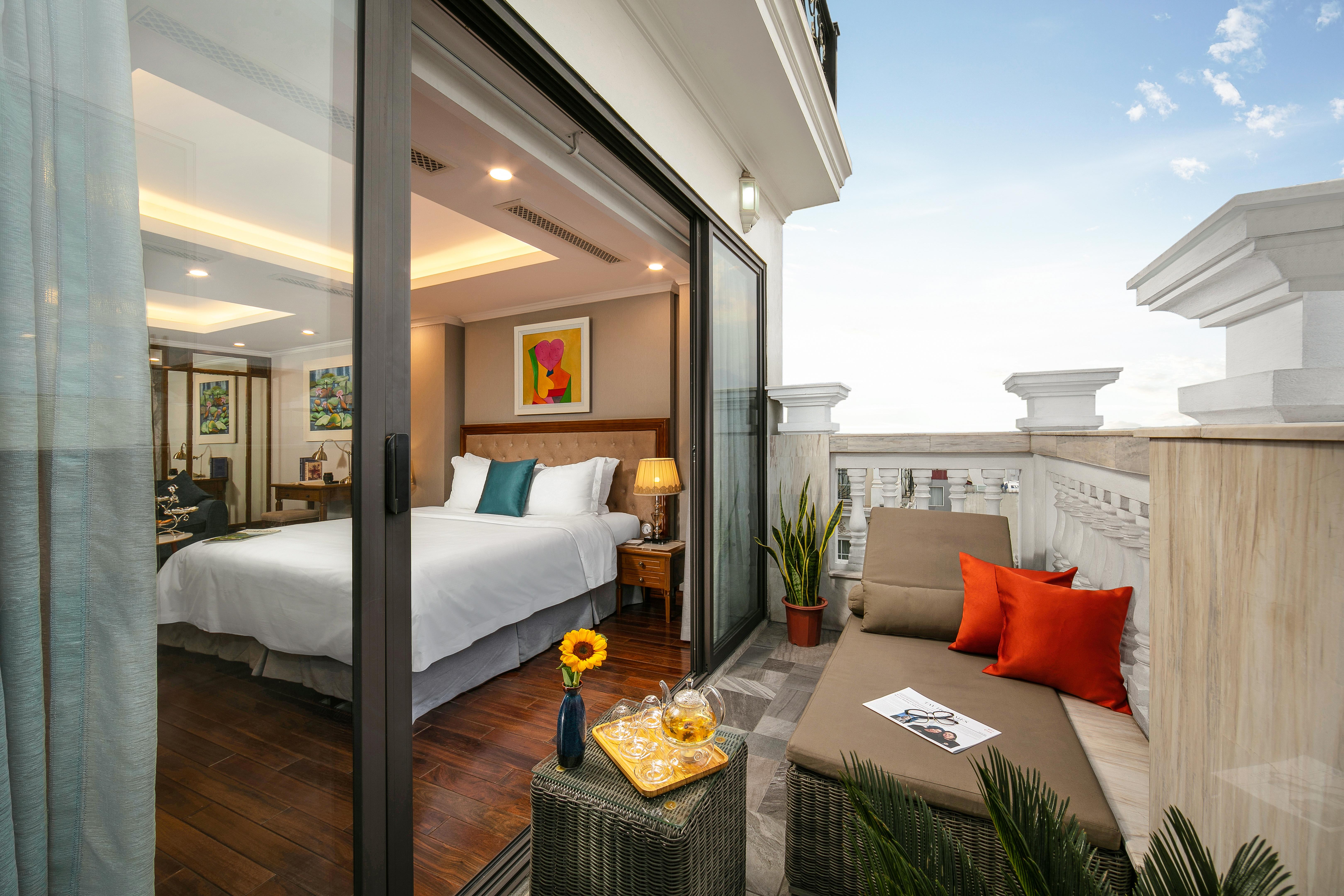 Hotel Dalvostro Valentino & Hanoi