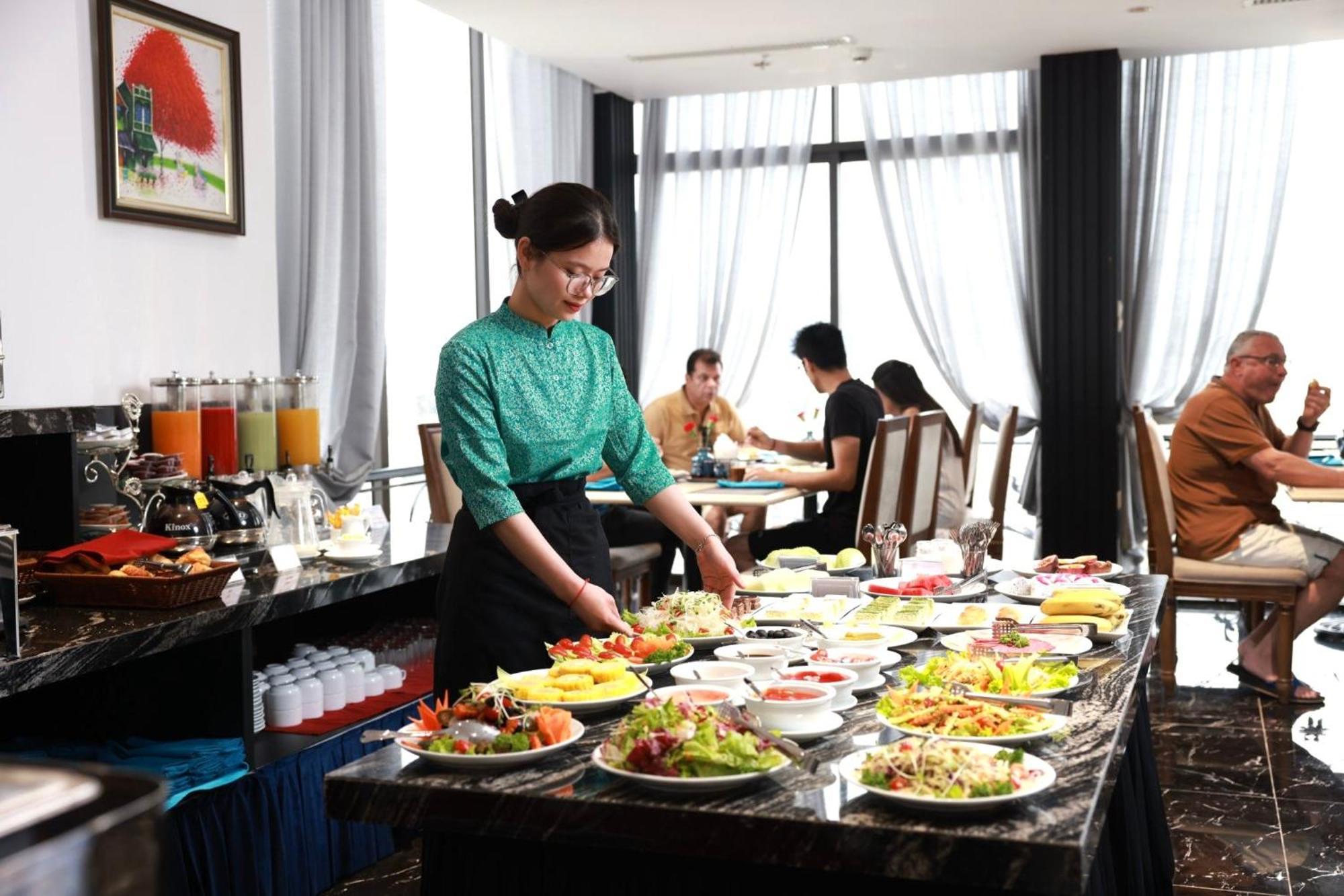 Dalvostro Valentino & 4* Hanoi